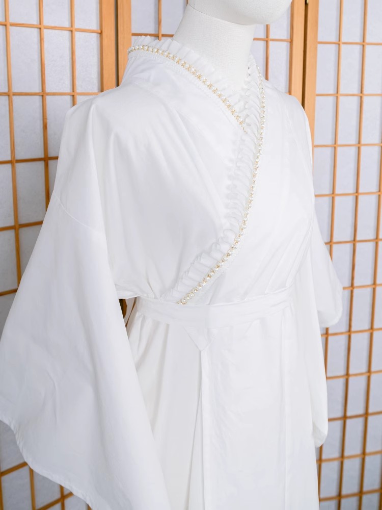 Lace-Trimmed Kimono Undergarme - огляд і ціна Japanese Women Formal Wear