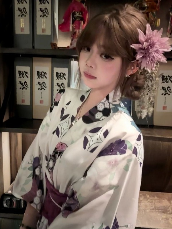 Traditional Purple Kimono Bath - огляд і ціна Japanese Women Formal Wear