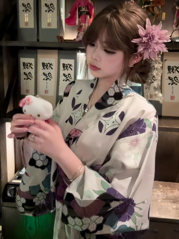 Traditional Purple Kimono Bath - огляд і ціна Japanese Women Formal Wear